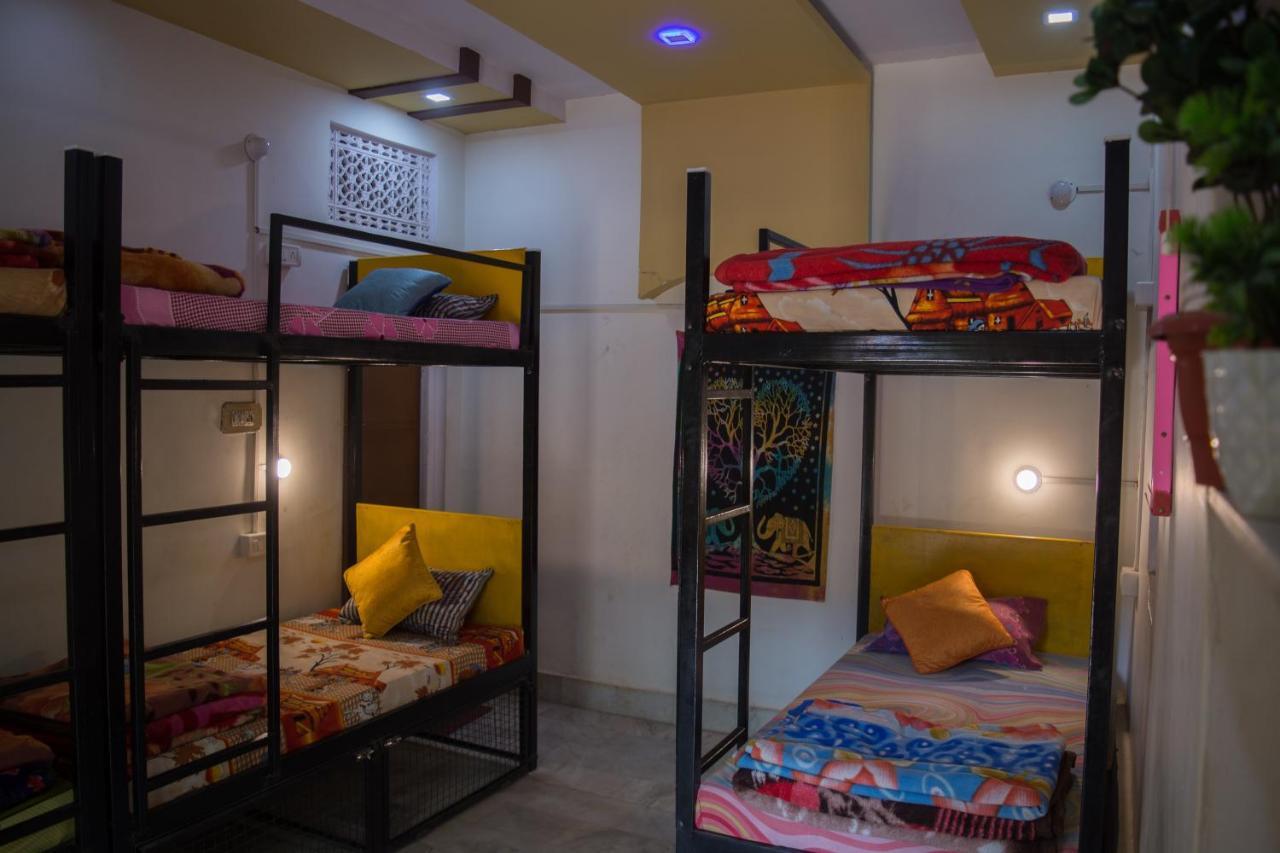 12 Monks Backpackers Community Hostel Πουσκάρ Εξωτερικό φωτογραφία
