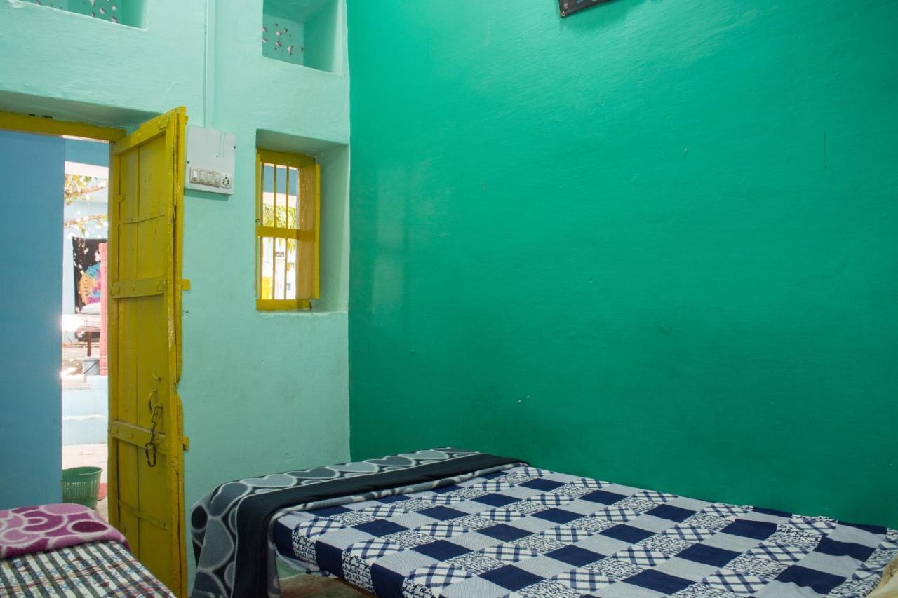 12 Monks Backpackers Community Hostel Πουσκάρ Εξωτερικό φωτογραφία