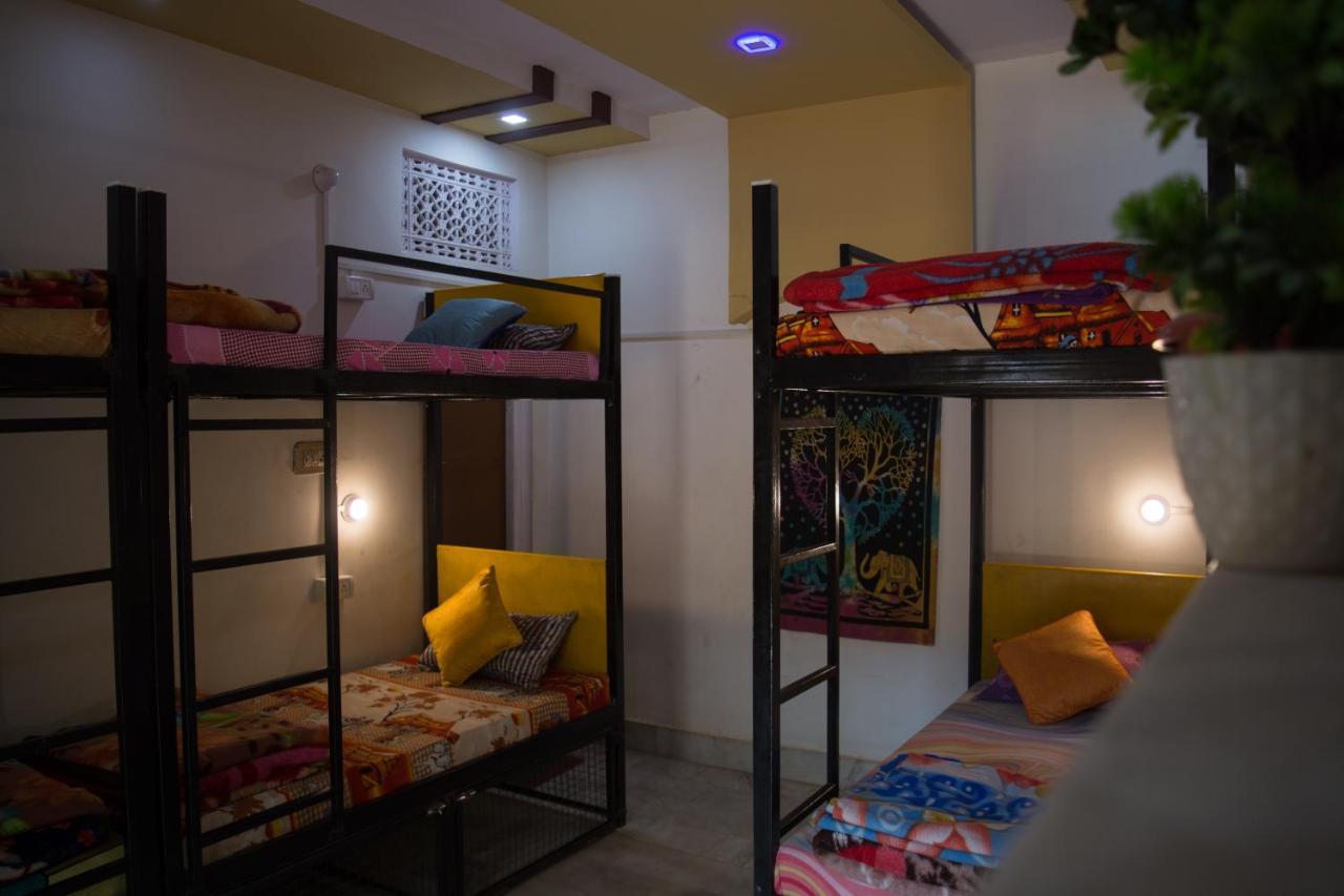 12 Monks Backpackers Community Hostel Πουσκάρ Εξωτερικό φωτογραφία